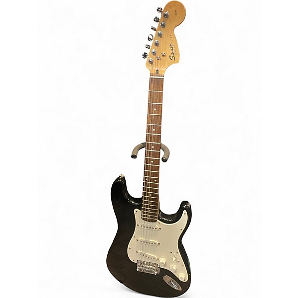 Used 2004 Squier Affinity Stratocaster Black Solid Body Electric Guitar