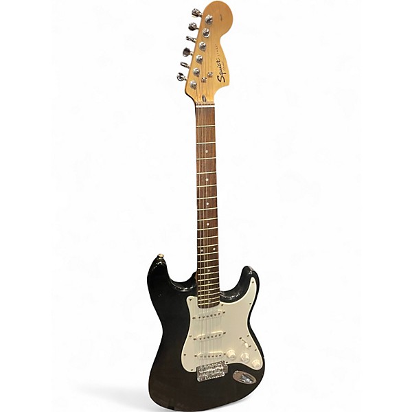 Used 2004 Squier Affinity Stratocaster Black Solid Body Electric Guitar