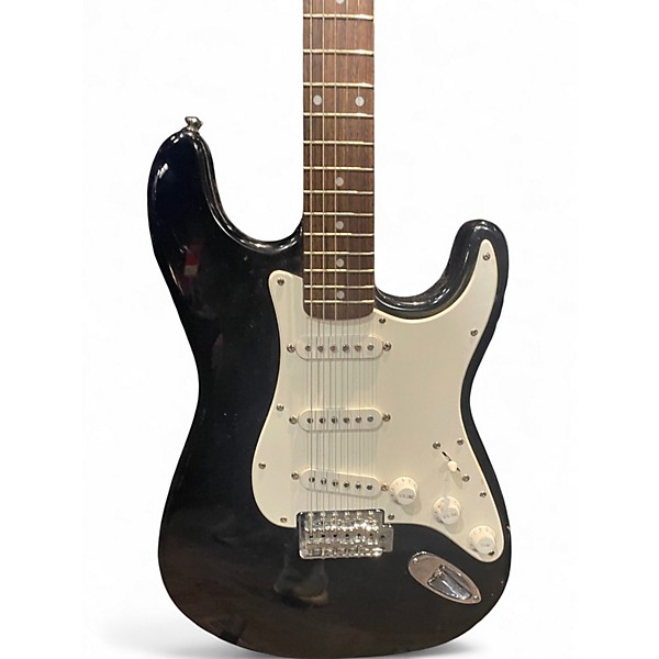 Used 2004 Squier Affinity Stratocaster Black Solid Body Electric Guitar