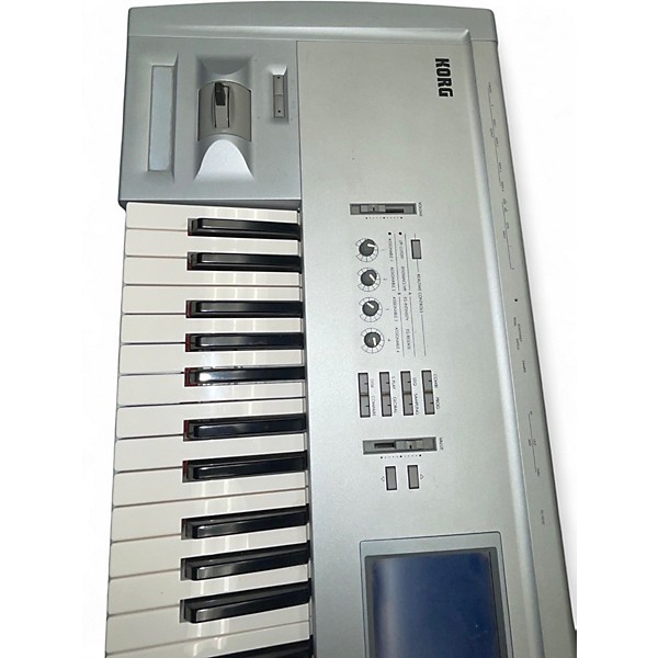 Used KORG Triton Classic 61 Key Keyboard Workstation