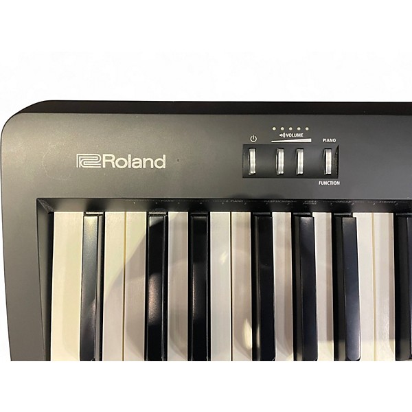 Used Roland FP-10 Digital Piano