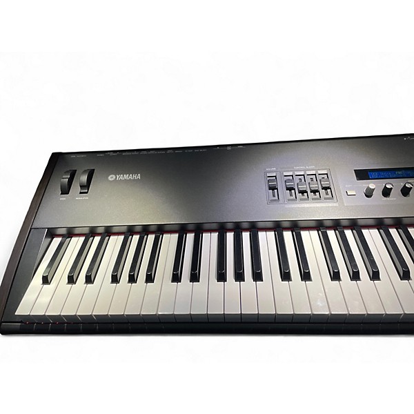 Used Yamaha S80 Synthesizer