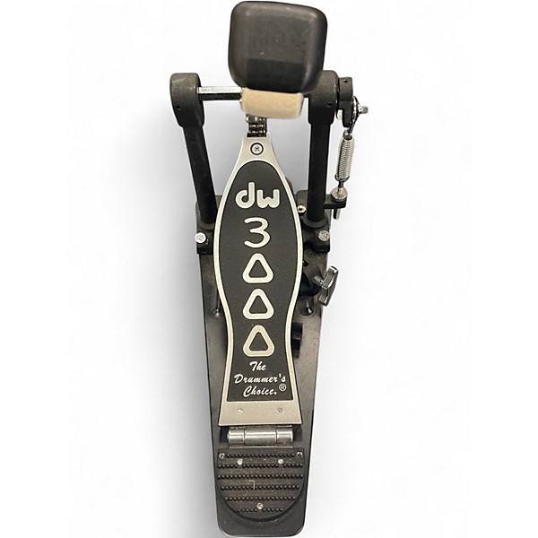 Used DW 3000 Series Single Single Bass Drum Pedal