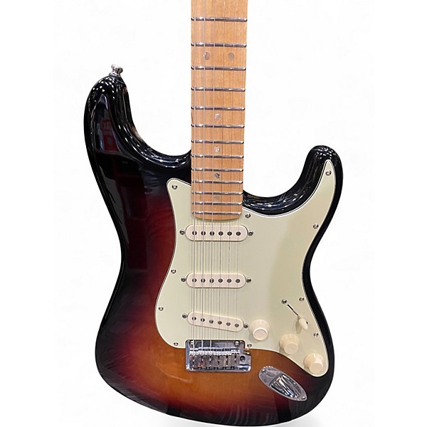 Used Fender AM DELXUE STRATOCASTER SUNBURST Solid Body Electric Guitar