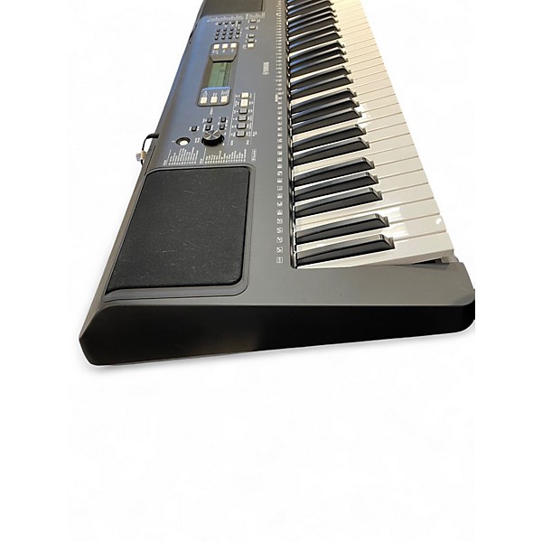 Used Yamaha PSRE373 Portable Keyboard