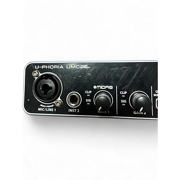 Used Behringer U-Phoria UMC22 Audio Interface