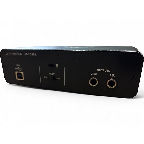 Used Behringer U-Phoria UMC22 Audio Interface