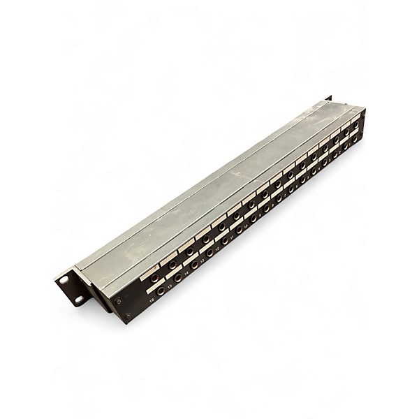 Used Hosa PHB 284 Patch Bay