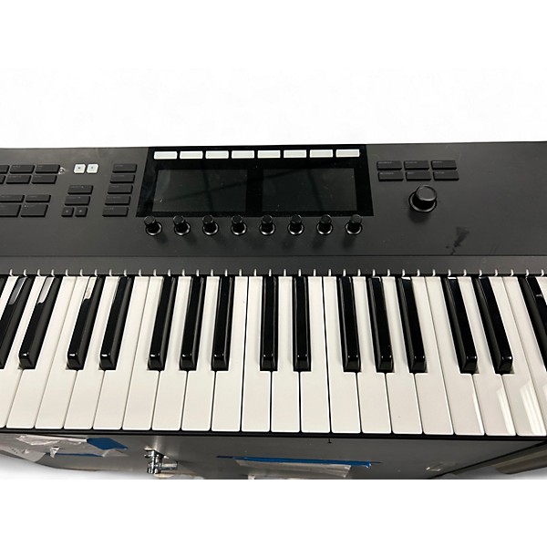Used Native Instruments Komplete Kontrol S49 MK2 MIDI Controller