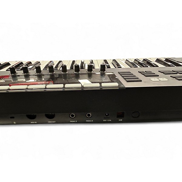 Used Native Instruments Komplete Kontrol S49 MK2 MIDI Controller