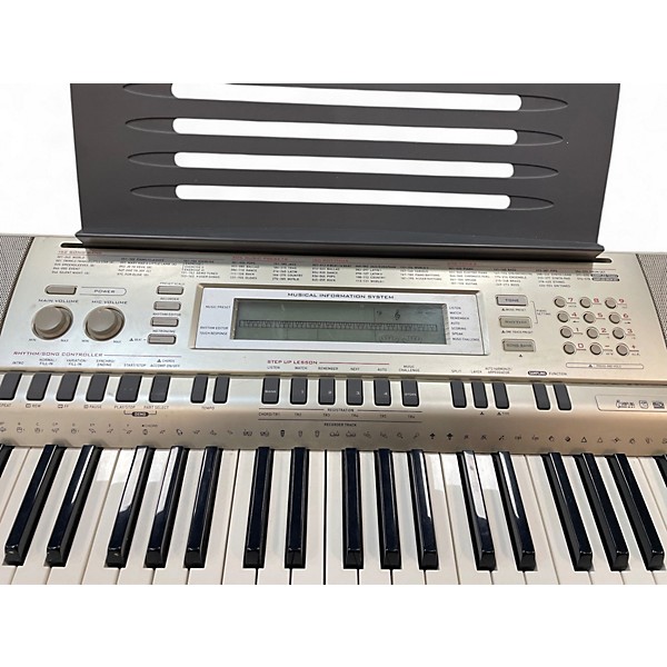 Used Casio WK200 76 Key Keyboard Workstation