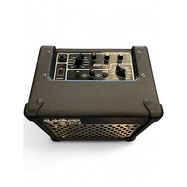 Used VOX DA5 Battery Powered Amp