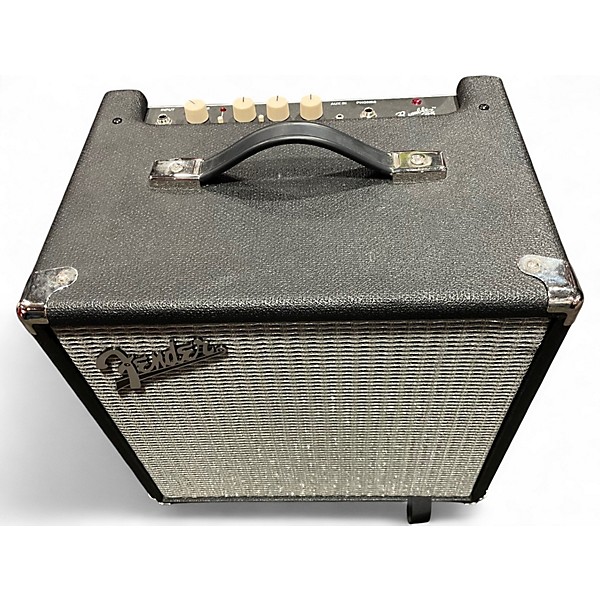 Used Fender Rumble 15 15W 1X8 Bass Combo Amp