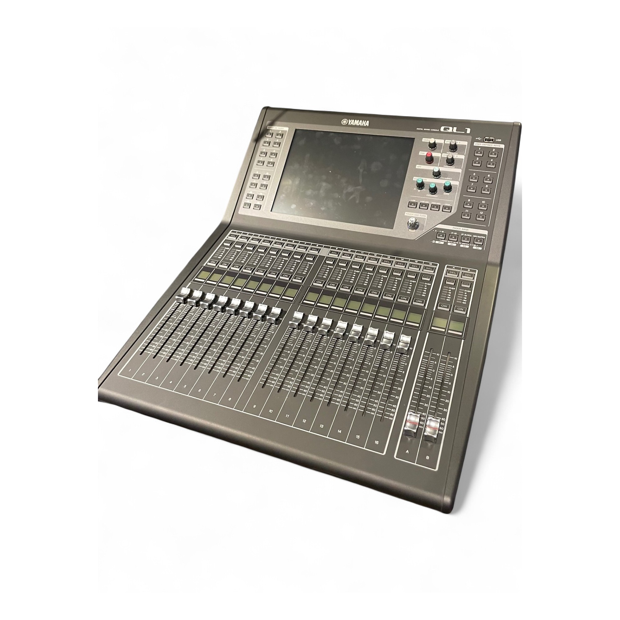 Used Yamaha QL1 Digital Mixing Console Digital Mixer | Guitar Center