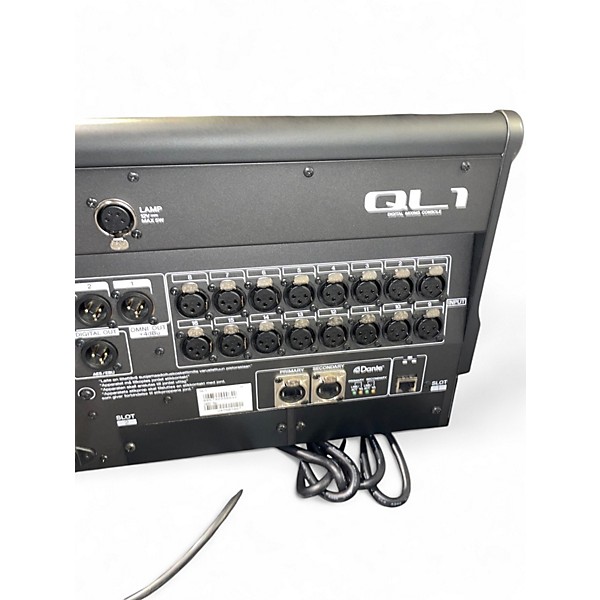 Used Yamaha QL1 Digital Mixing Console Digital Mixer
