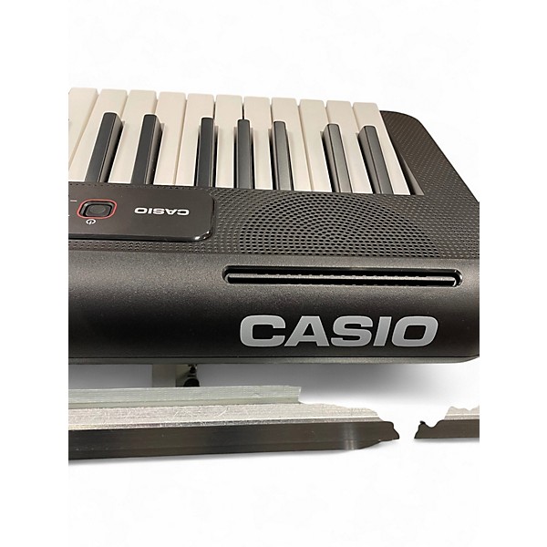 Used Casio Casiotone CT-S200 Keyboard Workstation