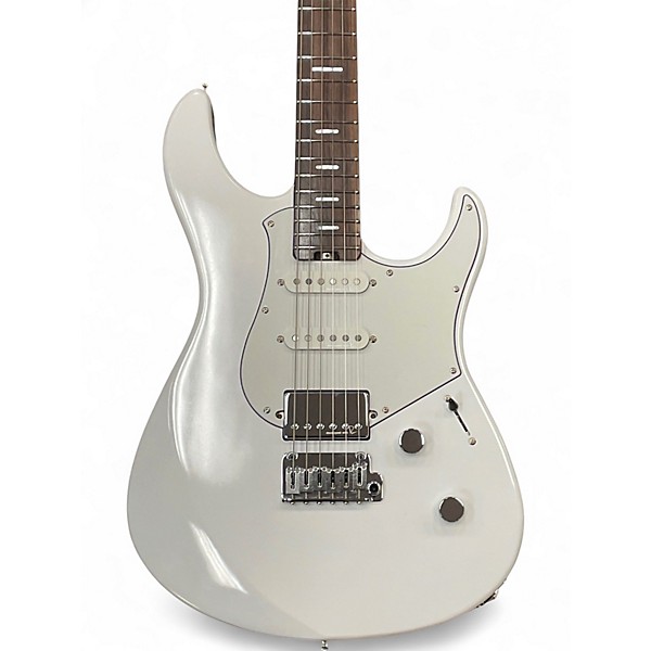 Used Yamaha Pacifica Alpine White Solid Body Electric Guitar