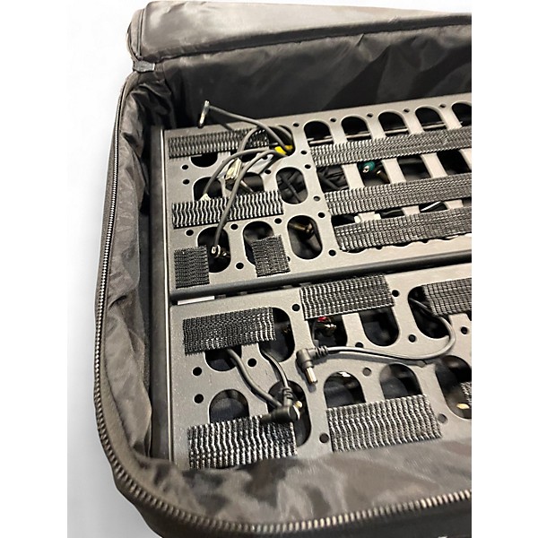 Used Livewire Pedalboard with One Spot Pro Pedal Board