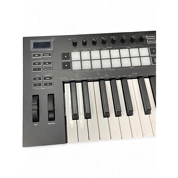Used Novation Launchkey 25 Key MIDI Controller