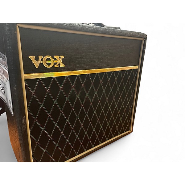 Used VOX V9168R Pathfinder 15R 15W 1X8 Guitar Combo Amp