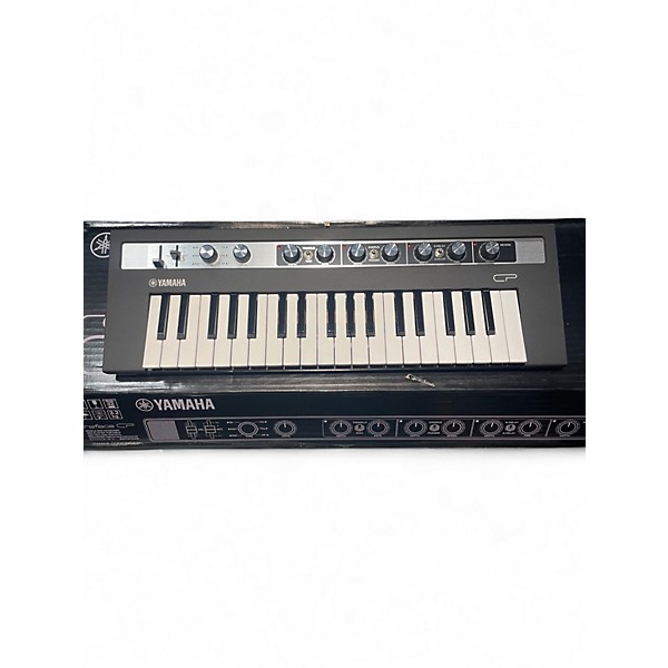 Used Yamaha E303 Keyboard Workstation