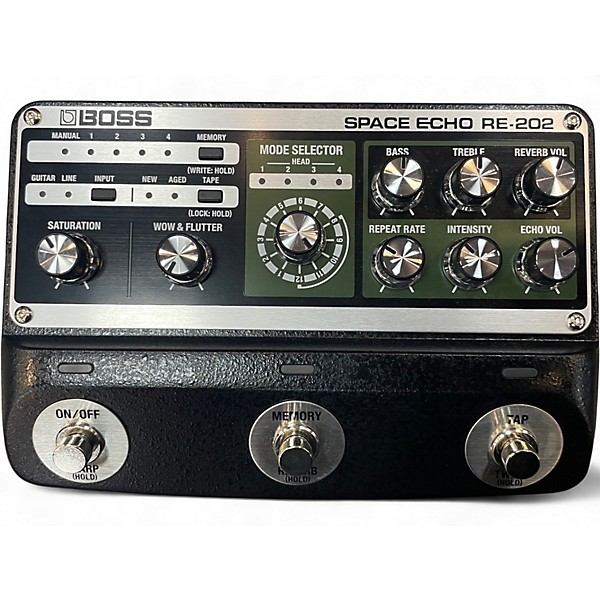 Used BOSS re202 space echo Effect Pedal