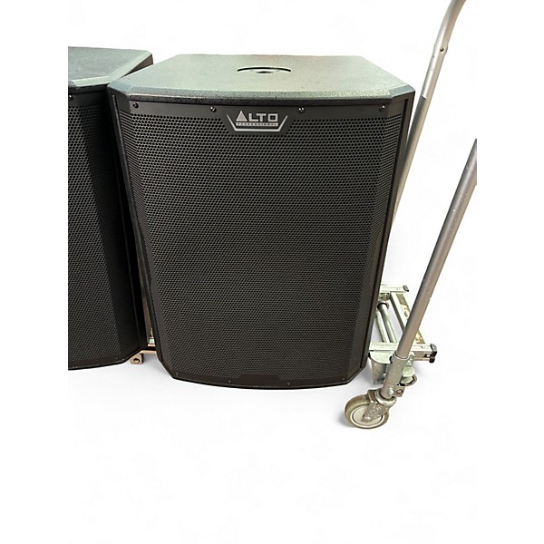 Used Alto TS18S Powered Speaker