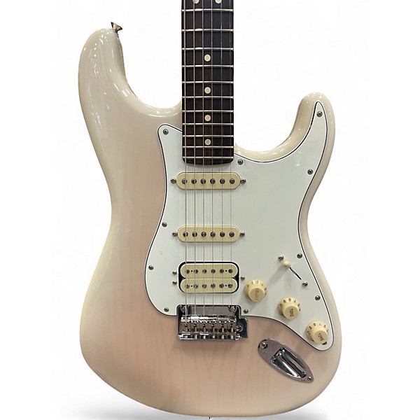 Used Fender PLAYER II STRATOCASTER White Blonde Solid Body Electric Guitar