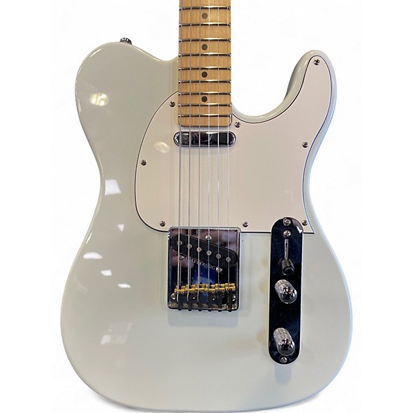 Used G&L ASAT Classic  Olympic White Solid Body Electric Guitar
