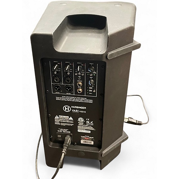 Used Harbinger v2310 Powered Speaker
