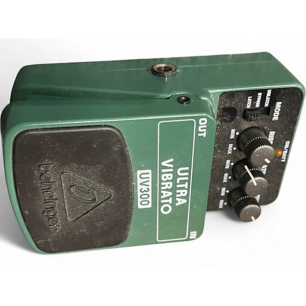 Used Behringer UV300 Ultra Vibrato Effect Pedal