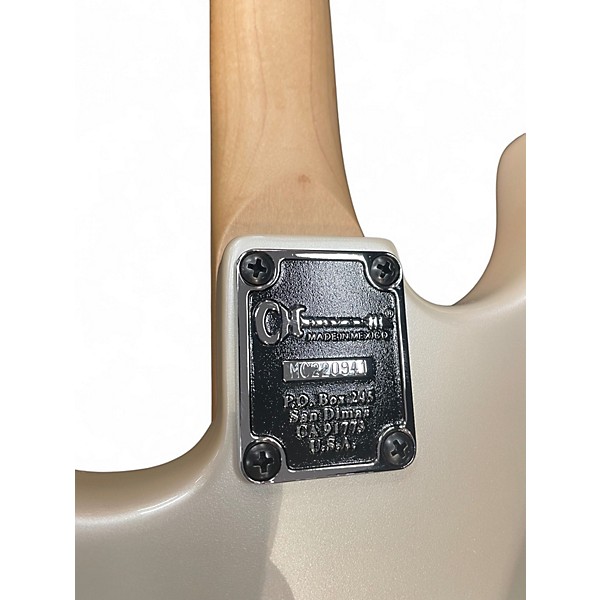 Used Charvel PRO MOD SAN DIMAS FLOYD HSS Pearl White Solid Body Electric Guitar