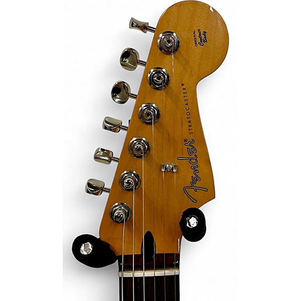 Used 2025 Fender PLAYER II STRATOCASTER CORAL RED Solid Body Electric Guitar