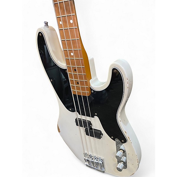 Used Fender Mike Dirnt Road Worn Precision Bass White Blonde Electric Bass Guitar