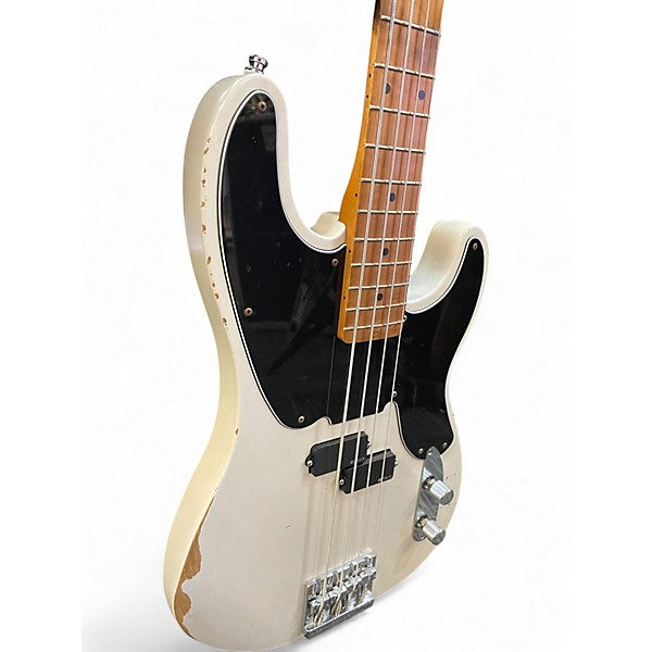 Used Fender Mike Dirnt Road Worn Precision Bass White Blonde Electric Bass Guitar