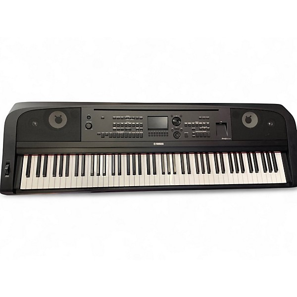 Used Yamaha DGX670 Digital Piano