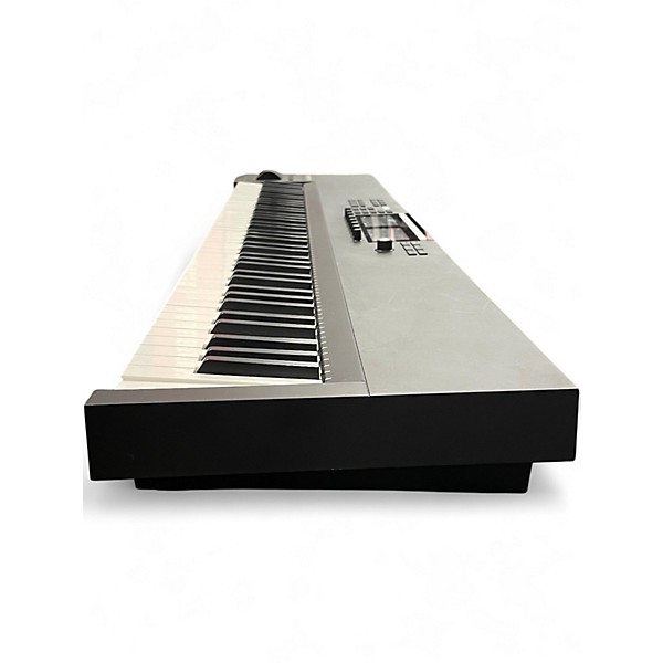 Used Native Instruments Komplete Kontrol S88 MK2 MIDI Controller