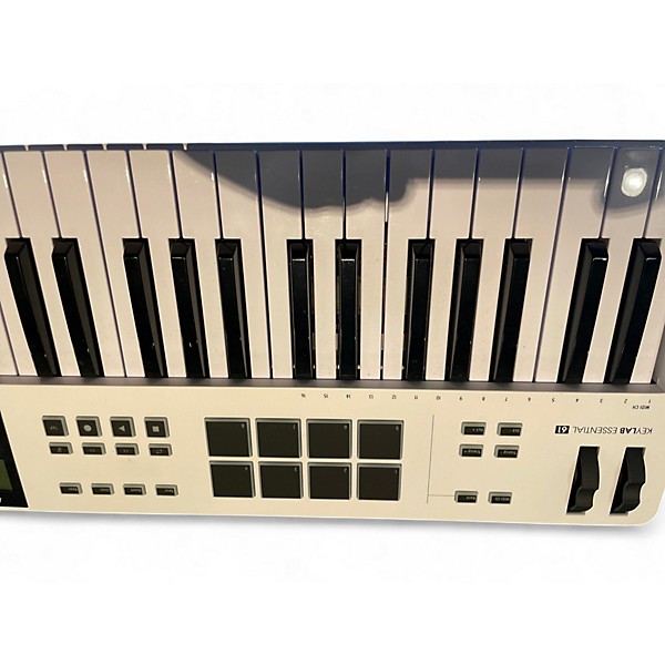 Used 2020s Arturia Keylab 61 Key MIDI Controller