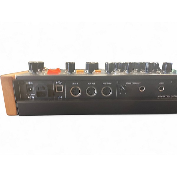 Used Behringer POLY D Synthesizer