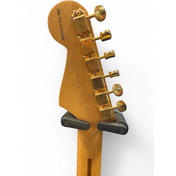 Used Fender Deluxe Player Stratocaster Lake Placid Blue Solid Body Electric Guitar