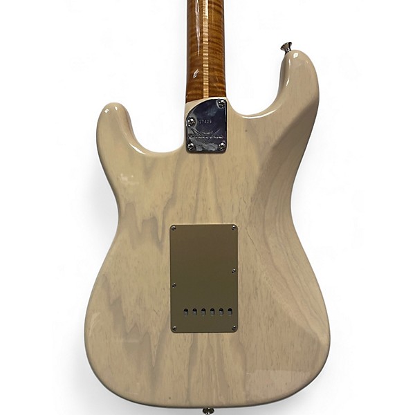 Used 2024 Fender B2 AMERICAN CUSTOM STRATOCASTER MN NOS Honey Blonde Solid Body Electric Guitar