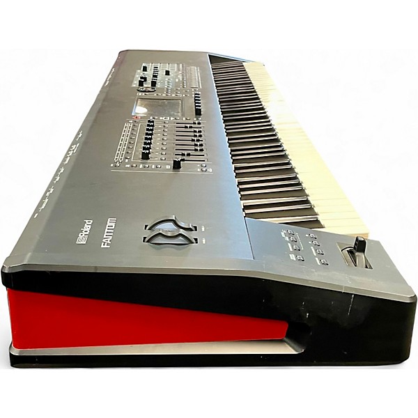 Used Roland Fantom 8 Keyboard Workstation