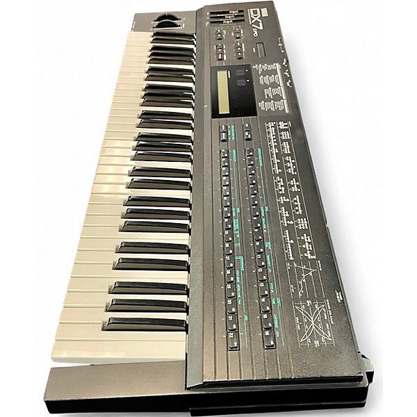 Used Yamaha DX7 II-FD Synthesizer