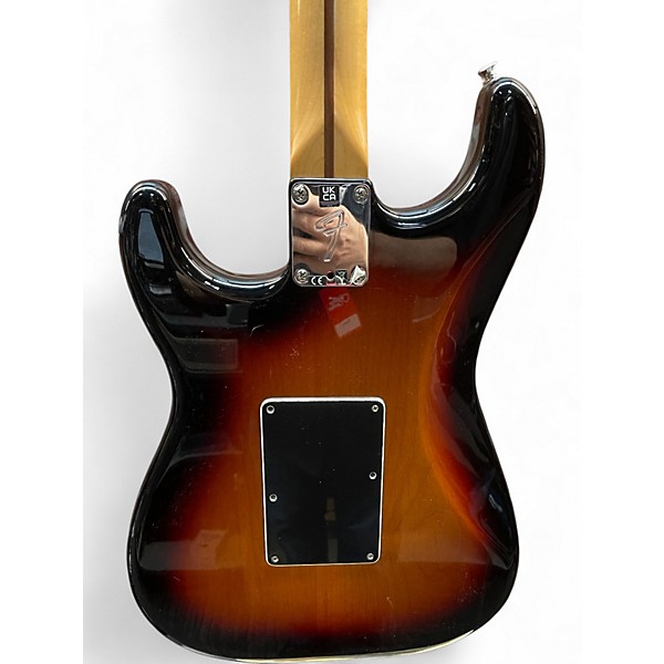 Used Fender Fender Player II Modified Stratocaster 3 Tone Sunburst Solid Body Electric Guitar