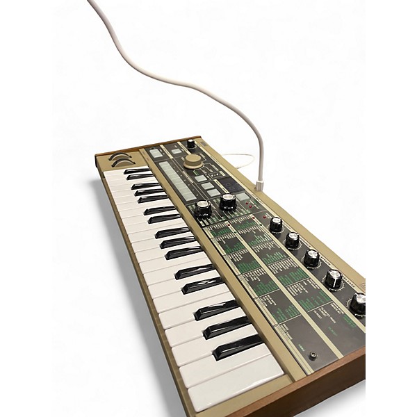 Used KORG Micro Korg 37 Key Synthesizer