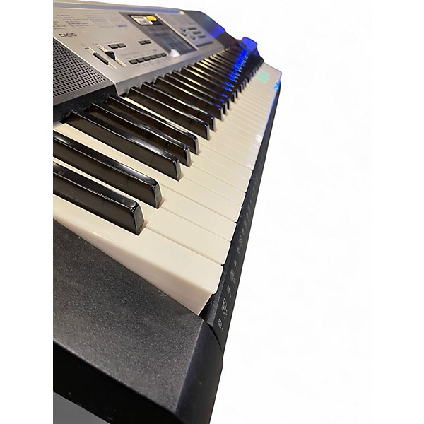 Used Casio  LK-175 Portable Keyboard