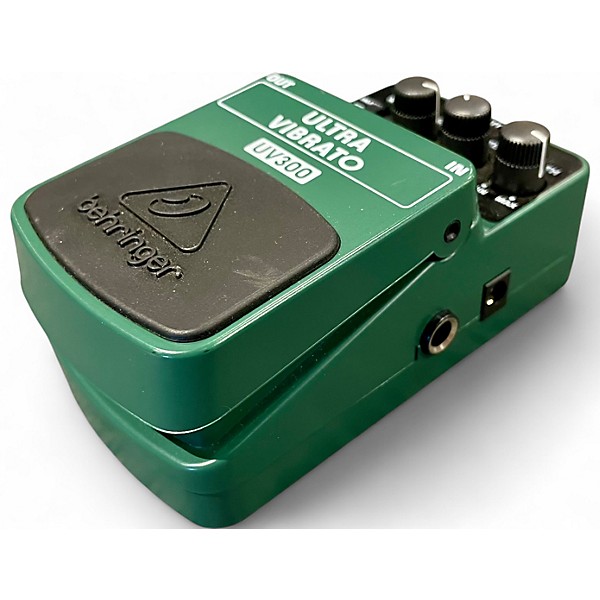 Used Behringer UV300 Ultra Vibrato Effect Pedal
