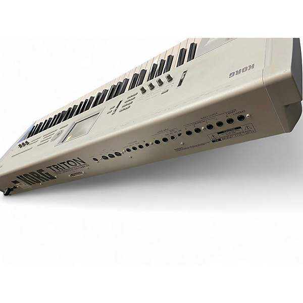 Used KORG Triton Classic 61 Key Keyboard Workstation