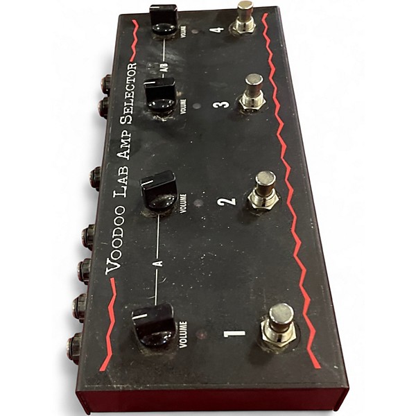 Used Voodoo Lab amp switcher Pedal