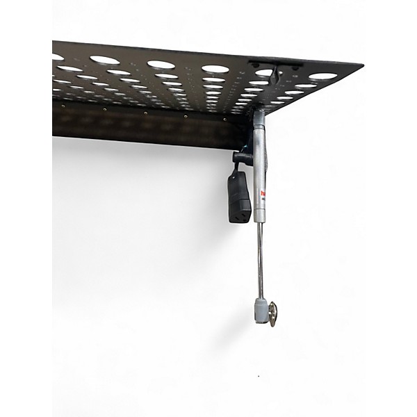 Used Hands custom pedalboard supreme 32x16 Pedal Board